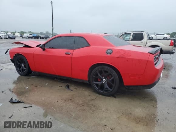 ✅ 2019 Dodge Challenger R/T • VIN: 2C3CDZBT4KH705254 • Lot: 58681564. Wystawiony na Copart z przebiegiem 68 971 mil. Bezpłatny archiwum sprzedaży aukcyjnych z USA i szczegółowy raport historii pojazdu na DreamBid. Zdjęcie 2.