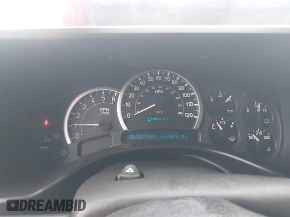 ✅ 2005 Hummer H2 SUT • VIN: 5GRGN22UX5H129947 • Lot: 43570363. Wystawiony na IAAI z przebiegiem 169 867 mil. Bezpłatny archiwum sprzedaży aukcyjnych z USA i szczegółowy raport historii pojazdu na DreamBid. Zdjęcie 7.