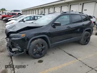 ✅ 2019 Jeep Cherokee Latitude Plus • VIN: 1C4PJMLN3KD292135 • Lot: 56659375. Wystawiony na Copart z przebiegiem 77 380 mil. Bezpłatny archiwum sprzedaży aukcyjnych z USA i szczegółowy raport historii pojazdu na DreamBid. Zdjęcie 1.