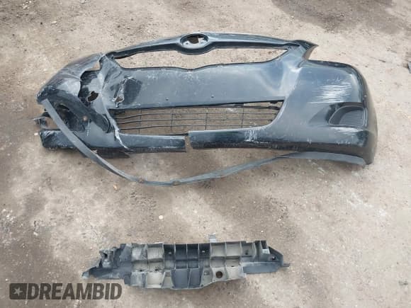 ✅ 2009 Toyota Yaris • VIN: JTDBT903591297823 • Lot: 43620314. Listed on IAAI with 150,602 mi. Free auction sales archive from the USA and detailed vehicle history report at DreamBid. Image 11.