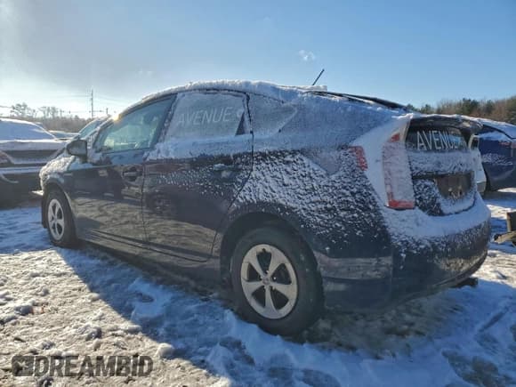 ✅ 2015 Toyota Prius Two • VIN: JTDKN3DU0F0452399 • Лот: 94893005. Опубликован ранее на Copart с пробегом 178 614 миль. Бесплатный доступ к архиву аукционных продаж из США и подробный отчёт об истории автомобиля на DreamBid. Изображение 2.