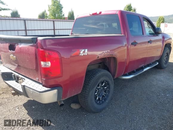 ✅ 2007 Chevrolet Silverado 1500 1LT • VIN: 2GCEK13M471530720 • Lot: 42655144. Listed on IAAI with 321,195 mi. Free auction sales archive from the USA and detailed vehicle history report at DreamBid. Image 4.