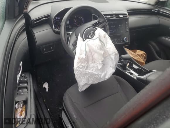 ✅ 2022 Hyundai Tucson SE • VIN: 5NMJACAE6NH015591 • Лот: 86500875. Опубликован ранее на Copart с пробегом 31 114 миль. Бесплатный доступ к архиву аукционных продаж из США и подробный отчёт об истории автомобиля на DreamBid. Изображение 8.