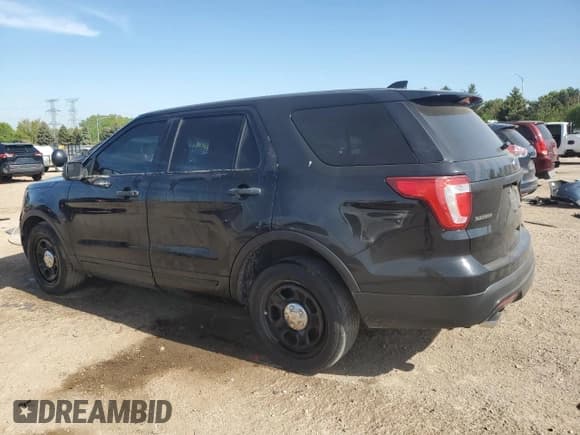 ✅ 2017 Ford Police Interceptor Utility • VIN: 1FM5K8AR0HGC87009 • Лот: 56338045. Опубликован ранее на Copart с пробегом 176 218 миль. Бесплатный доступ к архиву аукционных продаж из США и подробный отчёт об истории автомобиля на DreamBid. Изображение 2.