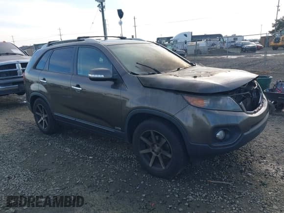 ✅ 2013 Kia Sorento EX • VIN: 5XYKUDA66DG422796 • Lot: 41557980. Listed on IAAI with Not provided. Free auction sales archive from the USA and detailed vehicle history report at DreamBid. Image 1.