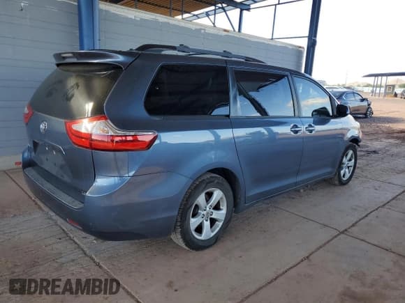 ✅ 2015 Toyota Sienna LE AAS • VIN: 5TDKK3DC3FS575871 • Lot: 86837465. Listed on Copart with 167,122 mi. Free auction sales archive from the USA and detailed vehicle history report at DreamBid. Image 3.