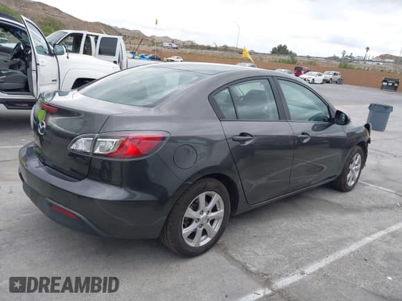 ✅ 2010 Mazda 3 i Touring • VIN: JM1BL1SG2A1206352 • Lot: 42052715. Wystawiony na IAAI z przebiegiem 126 712 mil. Bezpłatny archiwum sprzedaży aukcyjnych z USA i szczegółowy raport historii pojazdu na DreamBid. Zdjęcie 13.