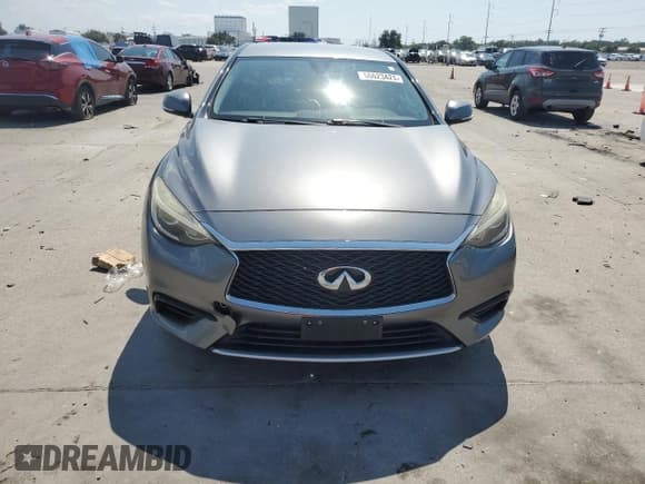 ✅ 2018 Infiniti QX30 Essential • VIN: SJKCH5CP5JA052275 • Lot: 66623424. Wystawiony na Copart z przebiegiem Nie podano. Bezpłatny archiwum sprzedaży aukcyjnych z USA i szczegółowy raport historii pojazdu na DreamBid. Zdjęcie 5.