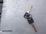 ✅ 1999 Ford F-250 XL • VIN: 1FTNX21F8XEB63329 • Lot: 42805130. Listed on IAAI with 351,775 mi. Free auction sales archive from the USA and detailed vehicle history report at DreamBid. Image 11.