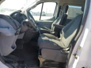 ✅ 2015 Ford Transit XL • VIN: 1FMZK1YM2FKA84961 • Lot: 70116155. Wystawiony na Copart z przebiegiem 478 410 mil. Bezpłatny archiwum sprzedaży aukcyjnych z USA i szczegółowy raport historii pojazdu na DreamBid. Zdjęcie 7.