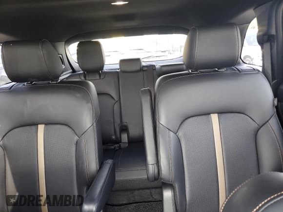 ✅ 2025 Mazda CX-90 S Premium Package • VIN: JM3KKDHC3S1207415 • Лот: 81011415. Опубликован ранее на Copart с пробегом 9 084 миль. Бесплатный доступ к архиву аукционных продаж из США и подробный отчёт об истории автомобиля на DreamBid. Изображение 10.