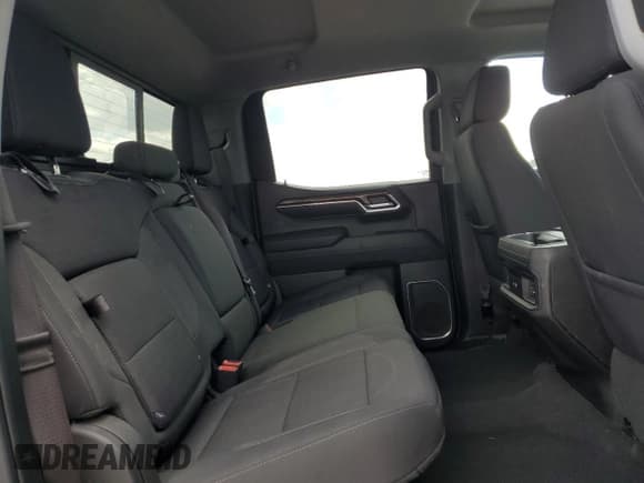 ✅ 2023 Chevrolet Silverado 1500 RST • VIN: 2GCUDEED9P1130064 • Лот: 89519675. Опубликован ранее на Copart с пробегом 26 700 миль. Бесплатный доступ к архиву аукционных продаж из США и подробный отчёт об истории автомобиля на DreamBid. Изображение 10.