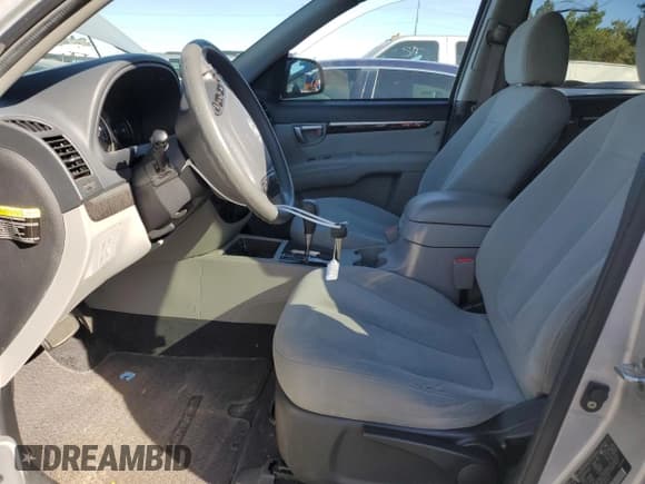 ✅ 2009 Hyundai Santa Fe GLS • VIN: 5NMSG73D79H280511 • Lot: 77479254. Listed on Copart with 139,239 mi. Free auction sales archive from the USA and detailed vehicle history report at DreamBid. Image 7.