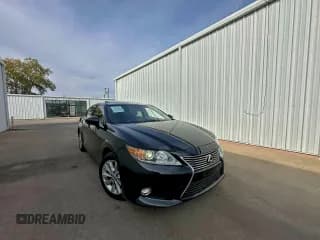 ✅ 2014 Lexus ES 300h • VIN: JTHBW1GG3E2048022 • Lot: 96199425. Wystawiony na Copart z przebiegiem 243 901 mil. Bezpłatny archiwum sprzedaży aukcyjnych z USA i szczegółowy raport historii pojazdu na DreamBid. Zdjęcie 1.