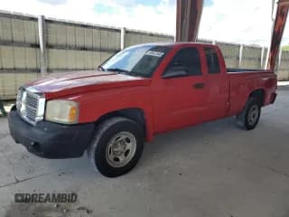 ✅ 2007 Dodge Dakota ST • VIN: 1D7HE22K67S136720 • Лот: 68422585. Опубликован ранее на Copart с пробегом 156 023 миль. Бесплатный доступ к архиву аукционных продаж из США и подробный отчёт об истории автомобиля на DreamBid. Изображение 1.