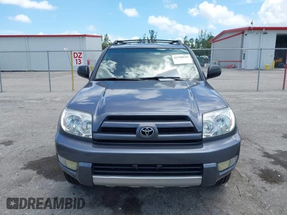 ✅ 2003 Toyota 4Runner SR5 • VIN: JTEZU14R338005835 • Lot: 42788544. Listed on IAAI with 270,552 mi. Free auction sales archive from the USA and detailed vehicle history report at DreamBid. Image 6.