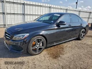 ✅ 2016 Mercedes-Benz C 300 • VIN: 55SWF4KB1GU139711 • Lot: 94345015. Wystawiony na Copart z przebiegiem 114 387 mil. Bezpłatny archiwum sprzedaży aukcyjnych z USA i szczegółowy raport historii pojazdu na DreamBid. Zdjęcie 1.