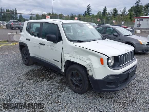 ✅ 2017 Jeep Renegade Sport • VIN: ZACCJAAH8HPG00484 • Lot: 42581933. Wystawiony na IAAI z przebiegiem 138 091 mil. Bezpłatny archiwum sprzedaży aukcyjnych z USA i szczegółowy raport historii pojazdu na DreamBid. Zdjęcie 1.