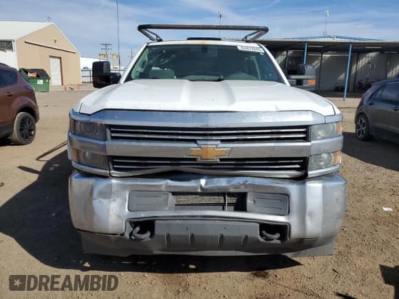 ✅ 2018 Chevrolet Silverado 2500HD Work Truck • VIN: 1GC1KUEG8JF129954 • Лот: 83872845. Опубликован ранее на Copart с пробегом 297 588 миль. Бесплатный доступ к архиву аукционных продаж из США и подробный отчёт об истории автомобиля на DreamBid. Изображение 5.
