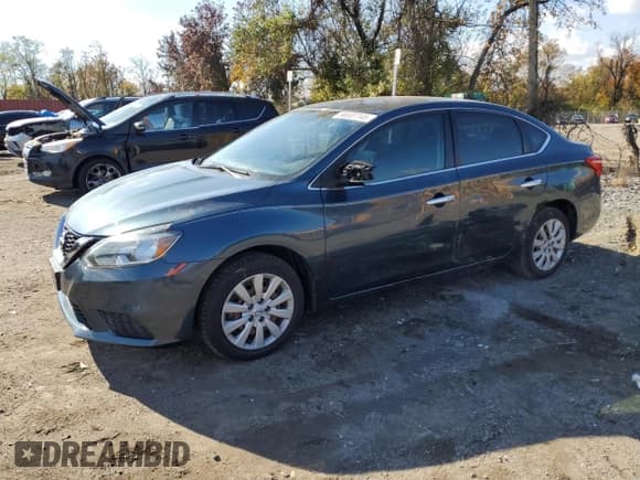 ✅ 2017 Nissan Sentra SV • VIN: 3N1AB7AP9HY267810 • Lot: 90607745. Wystawiony na Copart z przebiegiem 91 221 mil. Bezpłatny archiwum sprzedaży aukcyjnych z USA i szczegółowy raport historii pojazdu na DreamBid. Zdjęcie 1.