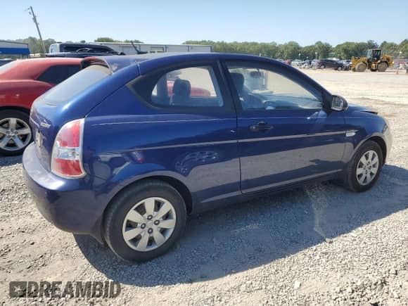 2009 Hyundai Accent Auto GS z VIN KMHCM36C19U134442, wystawiony jako Copart lot #74589794 z przebiegiem 132 618 mil mil oraz Czysty tytuł • Clean title. Historia ofert i sprzedaży dostępna na DreamBid. Obrazek 3.
