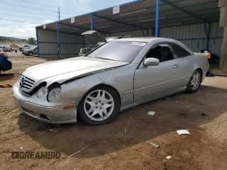 ✅ 2002 Mercedes-Benz CL 500/600 • VIN: WDBPJ75J72A030386 • Lot: 63415904. Wystawiony na Copart z przebiegiem Nie podano. Bezpłatny archiwum sprzedaży aukcyjnych z USA i szczegółowy raport historii pojazdu na DreamBid. Zdjęcie 1.