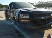 ✅ 2017 Chevrolet Silverado 1500 Custom • VIN: 1GCRCPEHXHZ302599 • Lot: 70905045. Wystawiony na Copart z przebiegiem 78 681 mil. Bezpłatny archiwum sprzedaży aukcyjnych z USA i szczegółowy raport historii pojazdu na DreamBid. Zdjęcie 13.