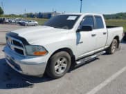 ✅ 2009 Dodge 1500 ST • VIN: 1D3HB18P29S796649 • Lot: 43117866. Wystawiony na IAAI z przebiegiem 294 122 mil. Bezpłatny archiwum sprzedaży aukcyjnych z USA i szczegółowy raport historii pojazdu na DreamBid. Zdjęcie 2.