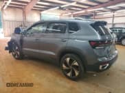 ✅ 2025 Volkswagen Taos SE • VIN: 3VVUC7B29SM042670 • Lot: 69116305. Listed on Copart with 7,661 mi. Free auction sales archive from the USA and detailed vehicle history report at DreamBid. Image 2.