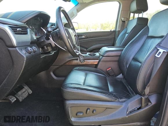 ✅ 2018 Chevrolet Tahoe LT • VIN: 1GNSKBKC7JR109128 • Lot: 52640365. Listed on Copart with 92,883 mi. Free auction sales archive from the USA and detailed vehicle history report at DreamBid. Image 7.