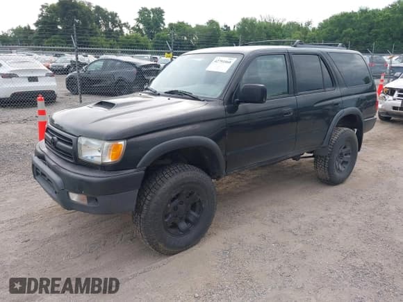 ✅ 1999 Toyota 4Runner SR5 • VIN: JT3HN86R7X0222574 • Lot: 42791068. Listed on IAAI with 272,791 mi. Free auction sales archive from the USA and detailed vehicle history report at DreamBid. Image 2.