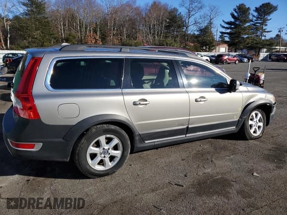 ✅ 2013 Volvo XC70 3.2L • VIN: YV4940BZXD1161573 • Lot: 43947975. Wystawiony na Copart z przebiegiem 107 816 mil. Bezpłatny archiwum sprzedaży aukcyjnych z USA i szczegółowy raport historii pojazdu na DreamBid. Zdjęcie 3.