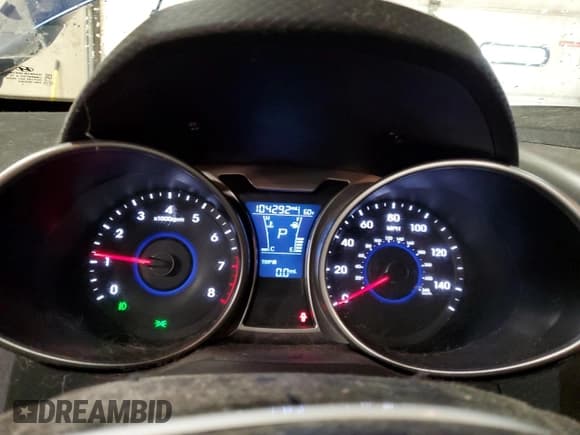 ✅ 2017 Hyundai Veloster • VIN: KMHTC6AD3HU323175 • Лот: 79298984. Опубликован ранее на Copart с пробегом 104 292 миль. Бесплатный доступ к архиву аукционных продаж из США и подробный отчёт об истории автомобиля на DreamBid. Изображение 9.