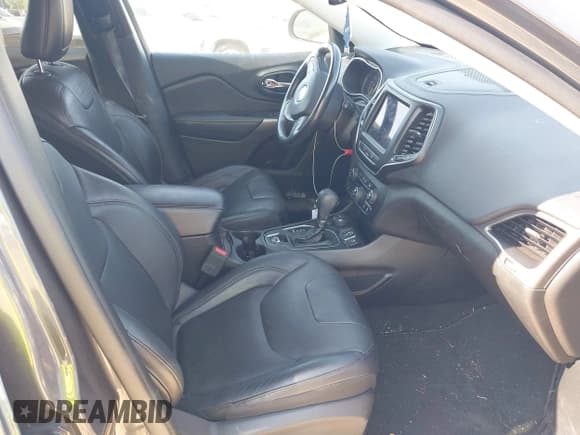 ✅ 2021 Jeep Cherokee 80th Anniversary • VIN: 1C4PJMMX3MD115880 • Lot: 42920159. Listed on IAAI with 56,245 mi. Free auction sales archive from the USA and detailed vehicle history report at DreamBid. Image 5.