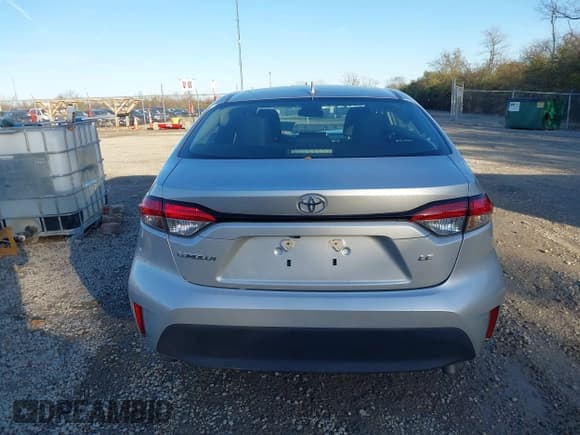 ✅ 2024 Toyota Corolla LE • VIN: 5YFB4MDEXRP108865 • Lot: 43606482. Wystawiony na IAAI z przebiegiem 37 176 mil. Bezpłatny archiwum sprzedaży aukcyjnych z USA i szczegółowy raport historii pojazdu na DreamBid. Zdjęcie 17.