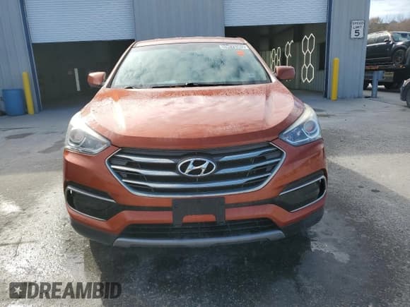 ✅ 2017 Hyundai Santa Fe 2.4L • VIN: 5XYZT3LBXHG381570 • Lot: 93273385. Listed on Copart with 115,796 mi. Free auction sales archive from the USA and detailed vehicle history report at DreamBid. Image 5.