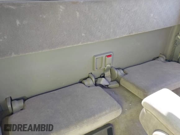 ✅ 2003 Toyota Tacoma • VIN: 5TEWM72N43Z185383 • Lot: 42929000. Listed on IAAI with 131,873 mi. Free auction sales archive from the USA and detailed vehicle history report at DreamBid. Image 8.