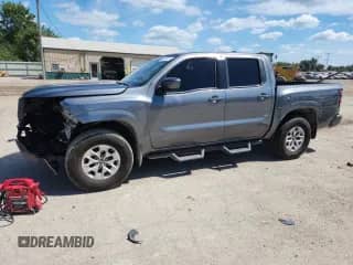 2024 Nissan Frontier Pro-4X with VIN 1N6ED1EK1RN636403, listed as a Copart auction lot 69054675 with 32,070 mi miles and Salvage title. Bid and sale history available at DreamBid. Image 1.