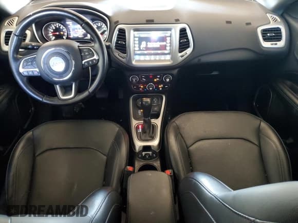 ✅ 2020 Jeep Compass Limited • VIN: 3C4NJDCB0LT255987 • Лот: 84199665. Опубликован ранее на Copart с пробегом 87 282 миль. Бесплатный доступ к архиву аукционных продаж из США и подробный отчёт об истории автомобиля на DreamBid. Изображение 8.