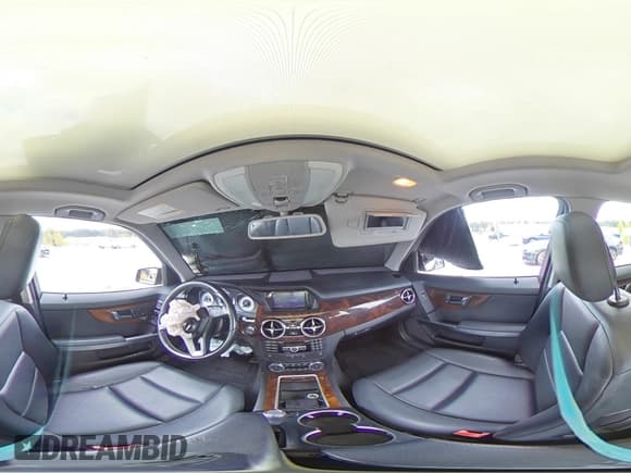 ✅ 2015 Mercedes-Benz GLK 350 • VIN: WDCGG8JB7FG360868 • Lot: 68074805. Wystawiony na Copart z przebiegiem 138 911 mil. Bezpłatny archiwum sprzedaży aukcyjnych z USA i szczegółowy raport historii pojazdu na DreamBid. Zdjęcie 15.