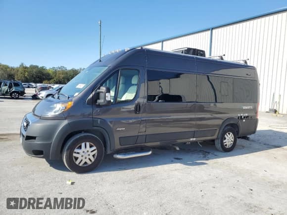 ✅ 2022 Ram ProMaster Window Van • VIN: 3C6MRVUGXME580695 • Лот: 70992195. Опубликован ранее на Copart с пробегом 17 901 миль. Бесплатный доступ к архиву аукционных продаж из США и подробный отчёт об истории автомобиля на DreamBid. Изображение 2.