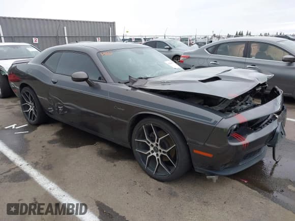 ✅ 2016 Dodge Challenger R/T • VIN: 2C3CDZBT6GH143249 • Lot: 41504263. Listed on IAAI with 89,837 mi. Free auction sales archive from the USA and detailed vehicle history report at DreamBid. Image 1.