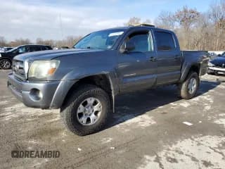 ✅ 2009 Toyota Tacoma • VIN: 3TMLU42N79M032844 • Лот: 93392985. Опубликован ранее на Copart с пробегом 147 698 миль. Бесплатный доступ к архиву аукционных продаж из США и подробный отчёт об истории автомобиля на DreamBid. Изображение 1.