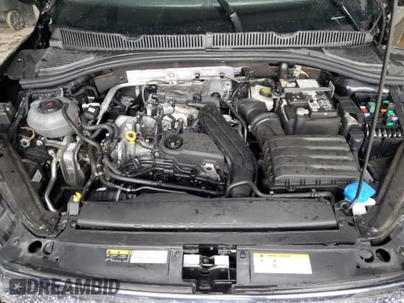 ✅ 2024 Volkswagen Jetta SE • VIN: 3VW7M7BU2RM096684 • Lot: 90370365. Listed on Copart with 27,808 mi. Free auction sales archive from the USA and detailed vehicle history report at DreamBid. Image 11.