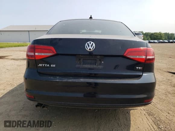 ✅ 2015 Volkswagen Jetta SE • VIN: 3VWD17AJ3FM282085 • Lot: 59718875. Listed on Copart with 87,681 mi. Free auction sales archive from the USA and detailed vehicle history report at DreamBid. Image 6.