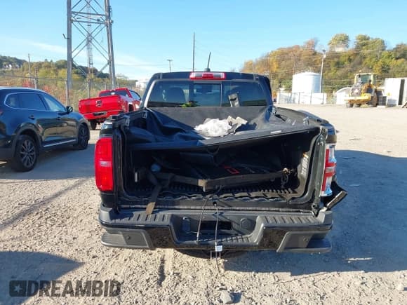 ✅ 2022 Chevrolet Colorado 4WD Z71 • VIN: 1GCGTDEN7N1137455 • Lot: 43539075. Wystawiony na IAAI z przebiegiem 59 773 mil. Bezpłatny archiwum sprzedaży aukcyjnych z USA i szczegółowy raport historii pojazdu na DreamBid. Zdjęcie 17.