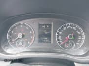 ✅ 2013 Volkswagen Passat S • VIN: 1VWAP7A36DC066412 • Lot: 42970388. Wystawiony na IAAI z przebiegiem 181 885 mil. Bezpłatny archiwum sprzedaży aukcyjnych z USA i szczegółowy raport historii pojazdu na DreamBid. Zdjęcie 7.