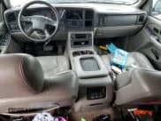 ✅ 2005 Chevrolet Suburban Z71 • VIN: 3GNFK16Z25G142540 • Лот: 86410404. Опубликован ранее на Copart с пробегом 138 223 миль. Бесплатный доступ к архиву аукционных продаж из США и подробный отчёт об истории автомобиля на DreamBid. Изображение 8.