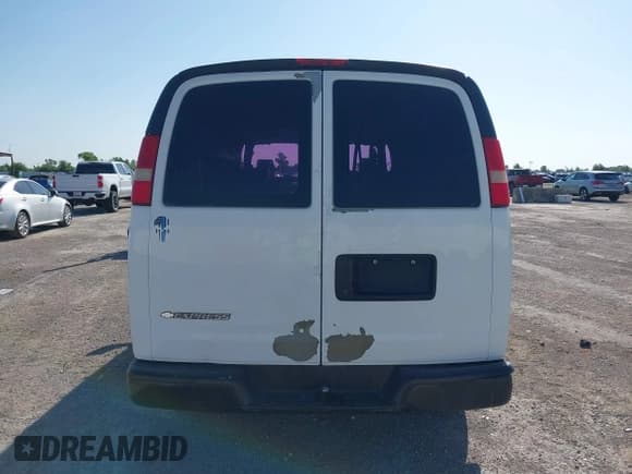 ✅ 2008 Chevrolet Express Cargo • VIN: 1GCGG25C481141863 • Лот: 42510303. Опубликован ранее на IAAI с пробегом Не указан. Бесплатный доступ к архиву аукционных продаж из США и подробный отчёт об истории автомобиля на DreamBid. Изображение 16.