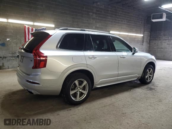 ✅ 2016 Volvo XC90 T5 Momentum • VIN: YV4102XKXG1082103 • Lot: 90747985. Listed on Copart with 102,781 mi. Free auction sales archive from the USA and detailed vehicle history report at DreamBid. Image 3.